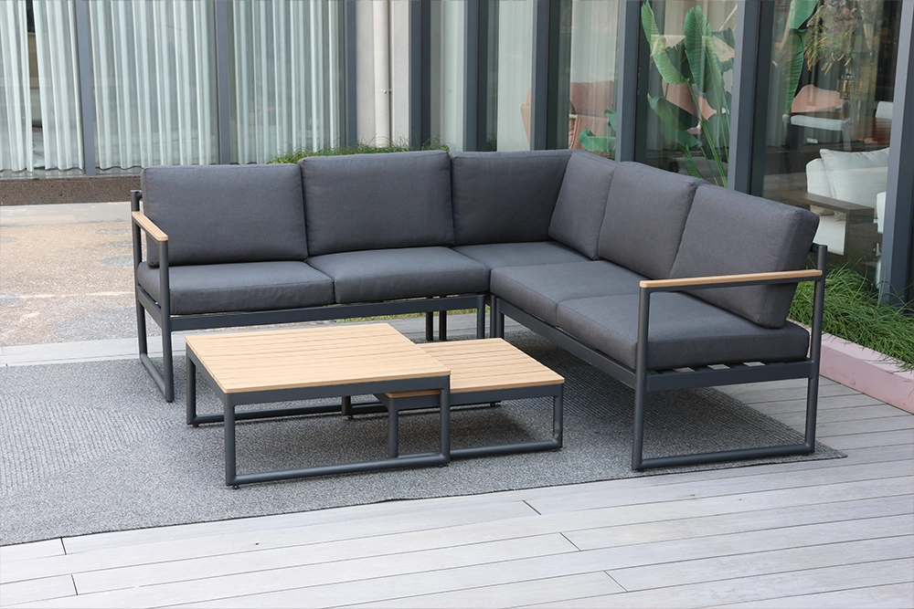 Rust-Proof Outdoor Furniture